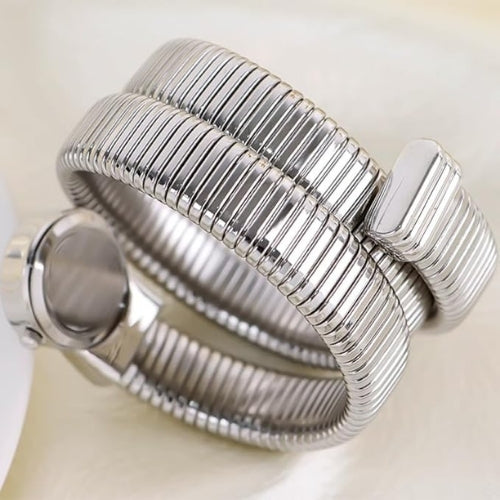 Women's Snake-Shaped Round Dial Watch